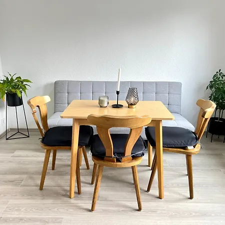 Comfy Mit Garten In Apartment