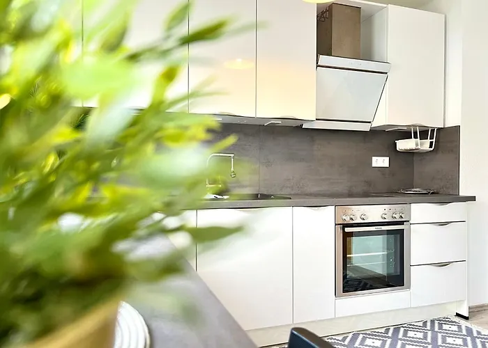 Comfy Mit Garten In * Cologne