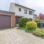 Comfy Mit Garten In Colonia