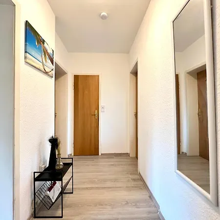 Apartment Comfy Mit Garten In Cologne
